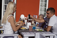 &copy; Red Rose Hotel. 